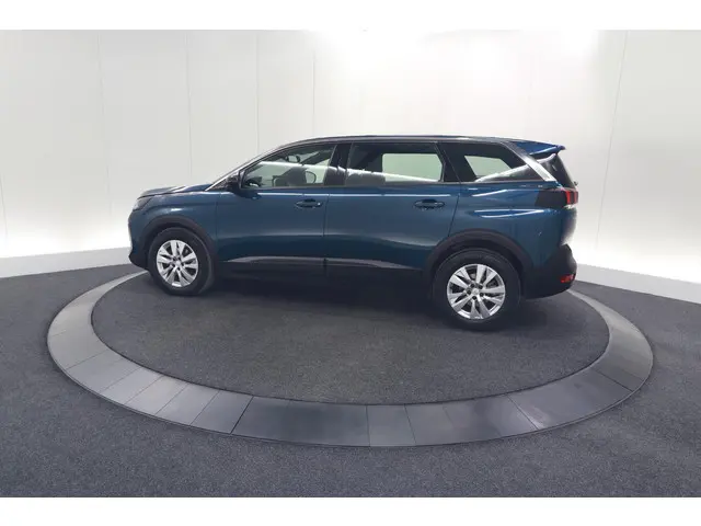 Peugeot 5008 PureTech 130 EAT8 Active Pack 2023 Benzine 75