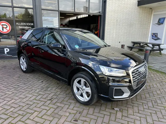 Audi Q2 3