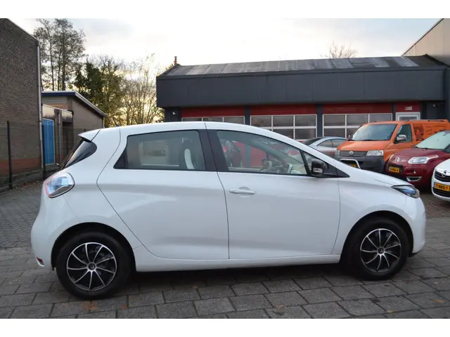 Renault ZOE R90 Life 41 kWh 2017 Elektrisch 6