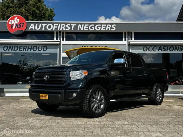 Toyota Tundra 5.7 V8 Crewmax 2016 Benzine