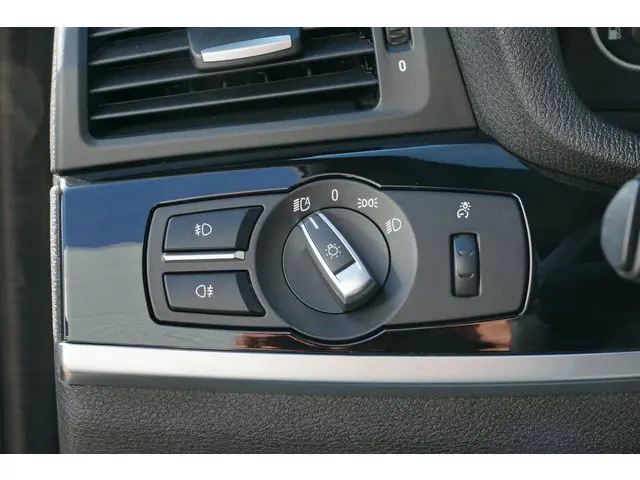 BMW X3 XDrive20i High Executive X-DRIVE 2014 Benzine 23