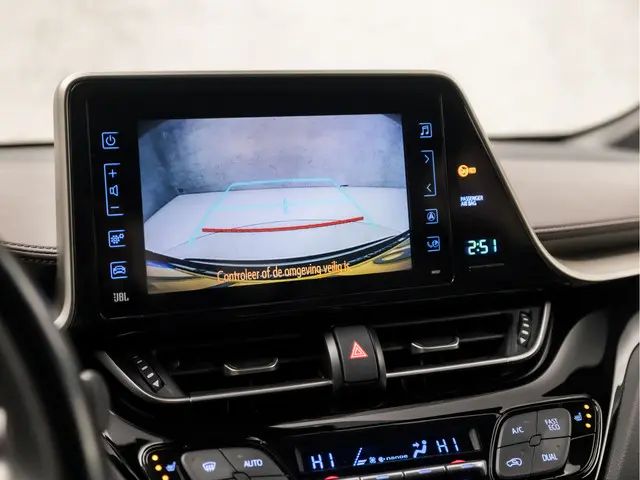 Toyota C-HR 1.8 Hybrid Sport 2018 Hybride Benzine 9