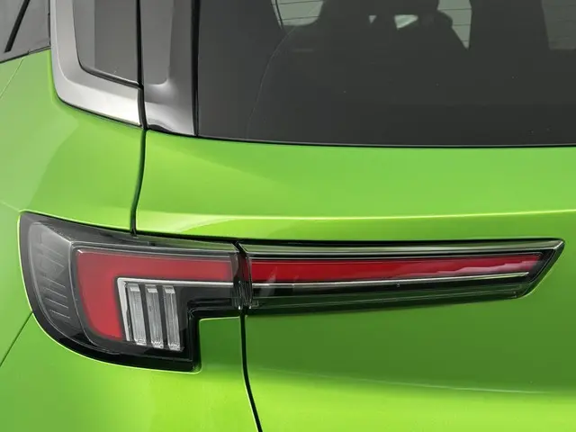 Opel Mokka-e Ultimate 50-kWh 11kw bl. 2023 Elektrisch 33