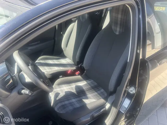 Peugeot 108 1.0 e-VTi Active 2018 Benzine 8