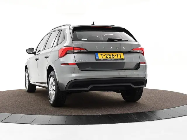 Škoda Kamiq 1.0 TSI 110pk Active 2023 Benzine 22