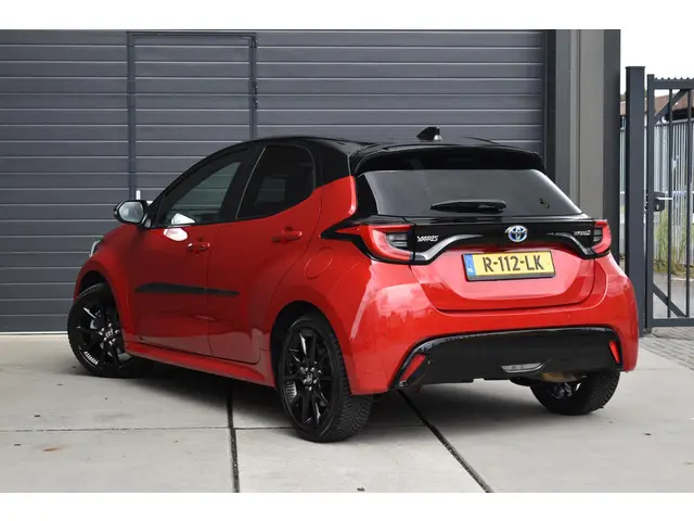 Toyota Yaris 1.5 Hybrid Executive 2022 Hybride Benzine 9