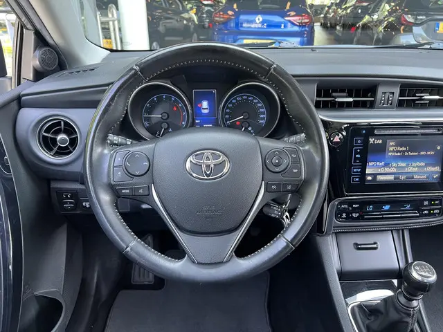 Toyota Auris Touring Sports 1.2T Aspiration 2017 Benzine 21