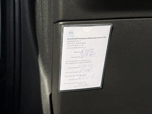 Citroën C3 1.2 PureTech Feel 2017 Benzine 27