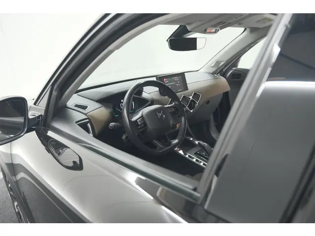 DS DS 3 Crossback E-Tense So Chic 50 kWh 2021 Elektrisch 2