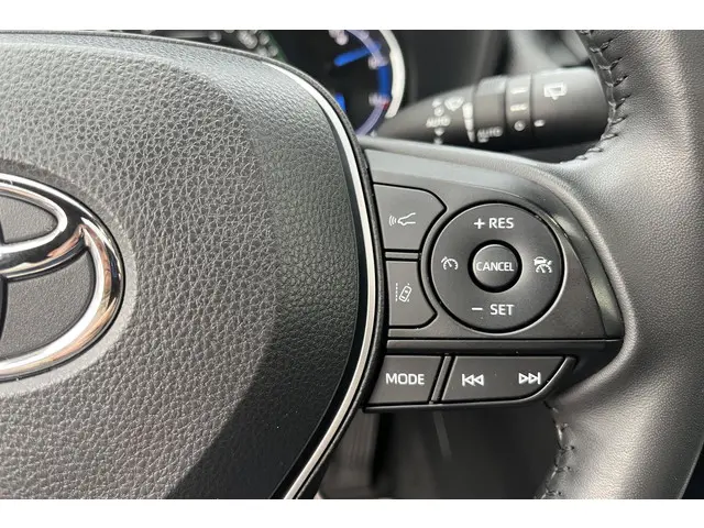 Toyota RAV4 2.5 Hybrid AWD Bi-Tone 2023 Hybride Benzine 17