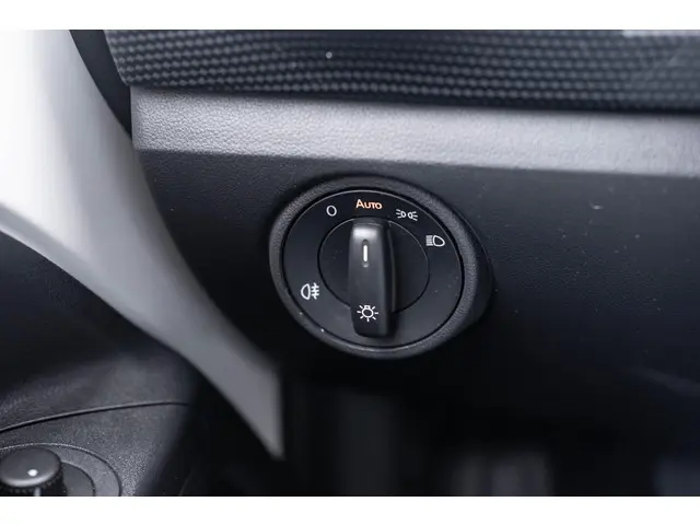 Volkswagen up! 1.0 BMT move up! 2019 Benzine 35
