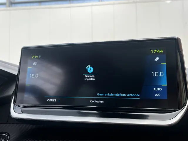 Peugeot e-2008 EV GT Pack 50 kWh 2022 Elektrisch 13