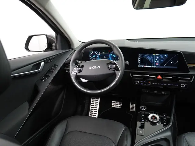 Kia Niro EV ExecutiveLine 64.8 kWh 2023 Elektrisch 26