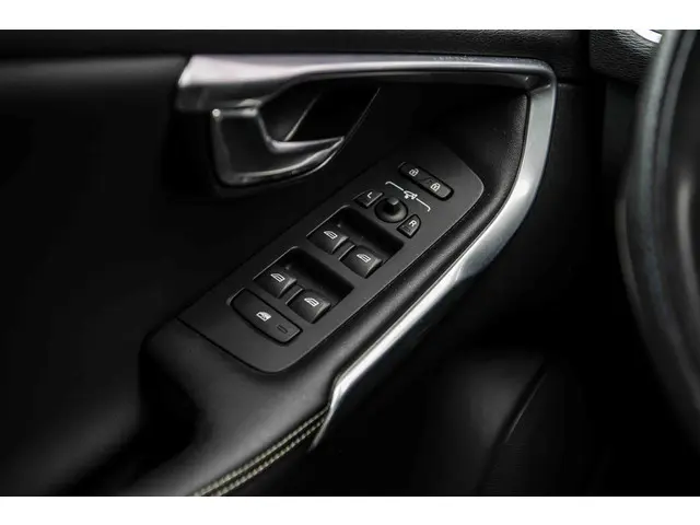 Volvo V40 1.5 T3 Polar+ Sport 2019 Benzine 18