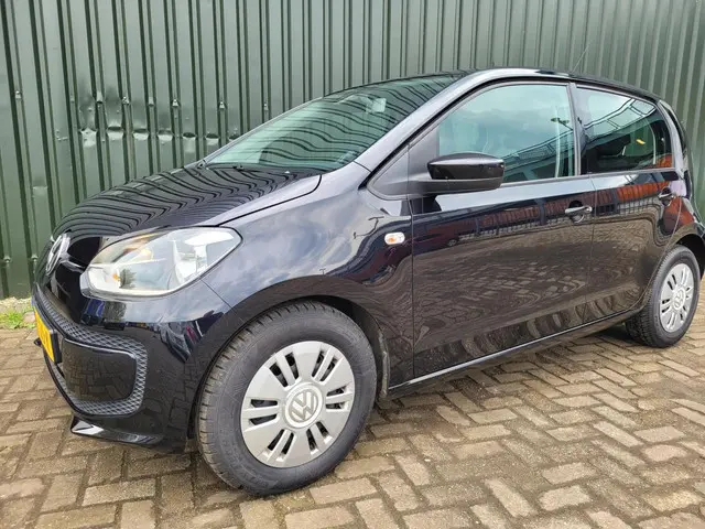 Volkswagen up! 1.0 move up! NAVI 2016 Benzine 2