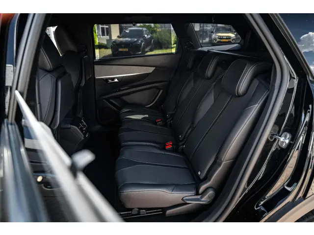 Peugeot 5008 GT 2024 Benzine 13