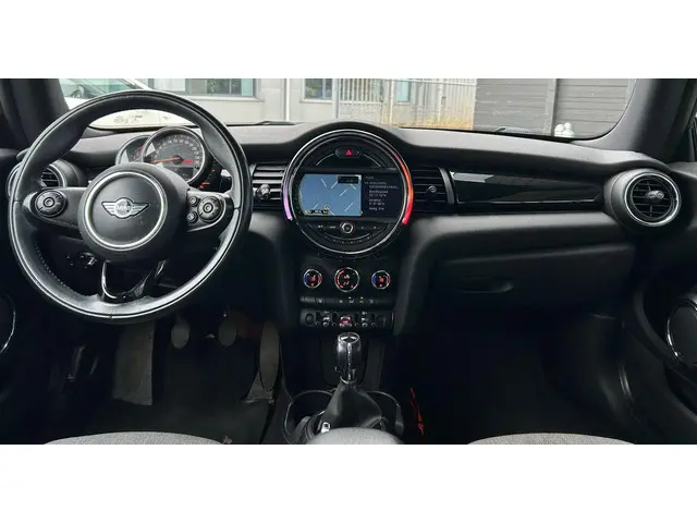 MINI Cooper 1.5 Chili Business 2015 Benzine 9