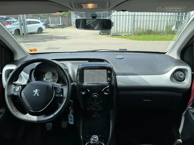 Peugeot 108 1.0 e-VTi Allure 2014 Benzine 10