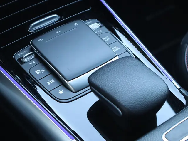 Mercedes-Benz EQA 250 AMG line 2021 Elektrisch 31