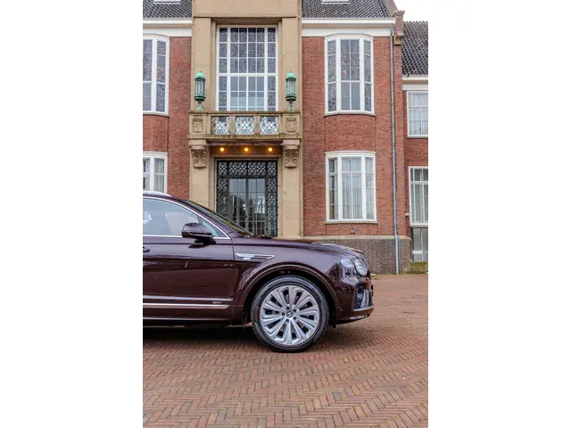 Bentley Bentayga 3.0 V6 Hybrid 2022 Hybride Benzine 116