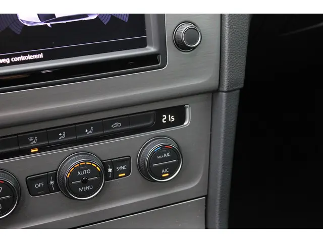 Volkswagen Golf 1.0 TSI 2017 Benzine 10