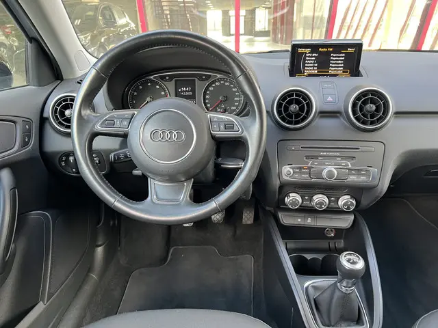 Audi A1 Sportback 1.4 TFSI Adrenalin 2017 Benzine 14