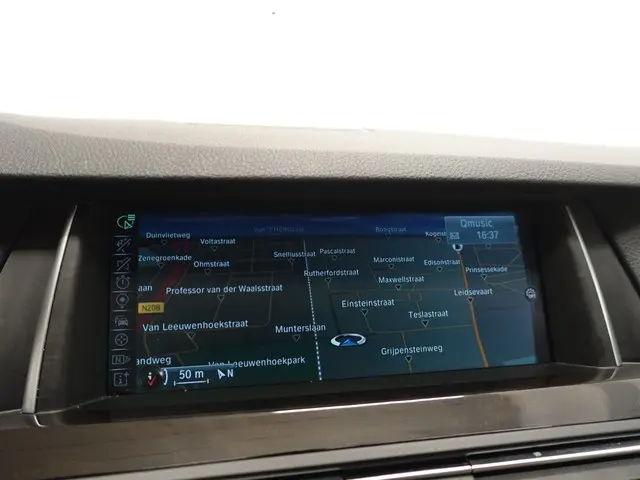BMW 5 Serie 528i High Executive Iuxury Aut- 2014 Benzine 11