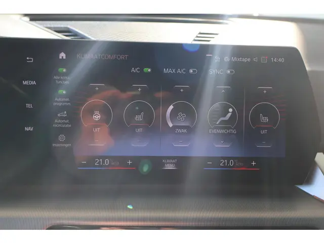 BMW X1 xDrive30e 2023 Hybride Benzine 15