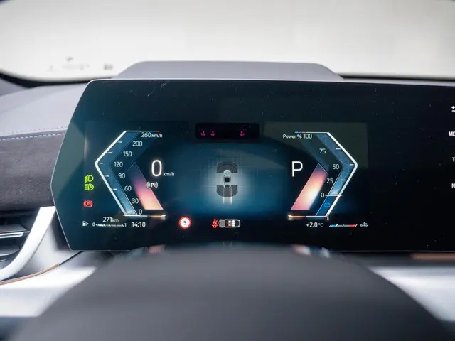 BMW X2 sDrive 20i 2026 Benzine 24