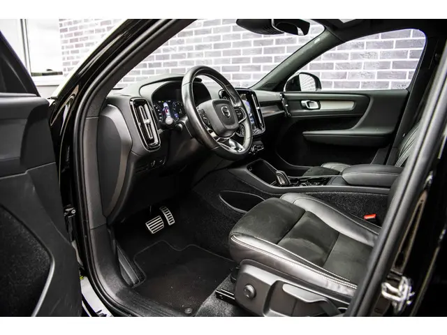Volvo XC40 1.5 T2 R-Design 2021 Benzine 16