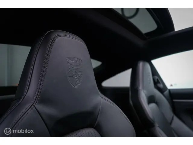 Porsche 911 3.0 Carrera 2020 Benzine 72