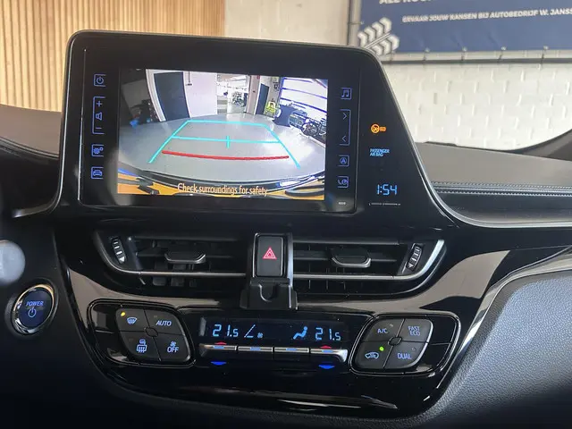 Toyota C-HR 1.8 Hybrid Energy 2018 Hybride Benzine 11