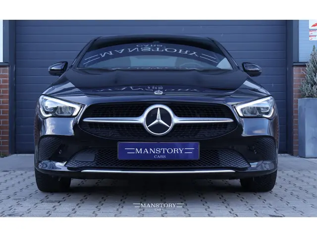 Mercedes-Benz CLA 250 e 2021 Hybride Benzine 13