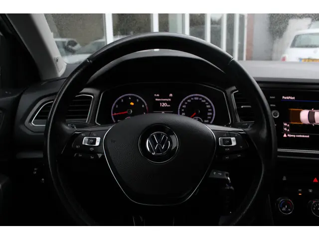 Volkswagen T-Roc 1.5 TSI Style//Carplay//150PK! 2019 Benzine 8