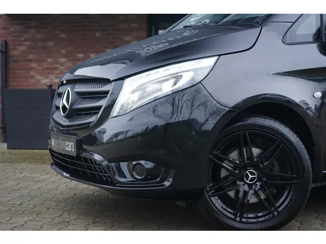 Mercedes-Benz Vito 119 CDI 4x4, Lang, 2021 Diesel 19
