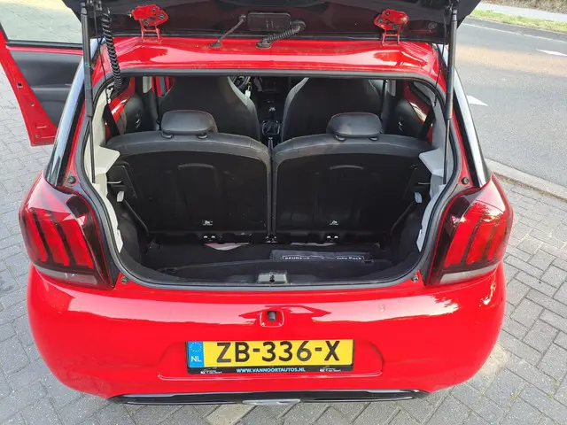 Peugeot 108 1.0 e-VTi GT-Line Navi/camera 2019 Benzine 8