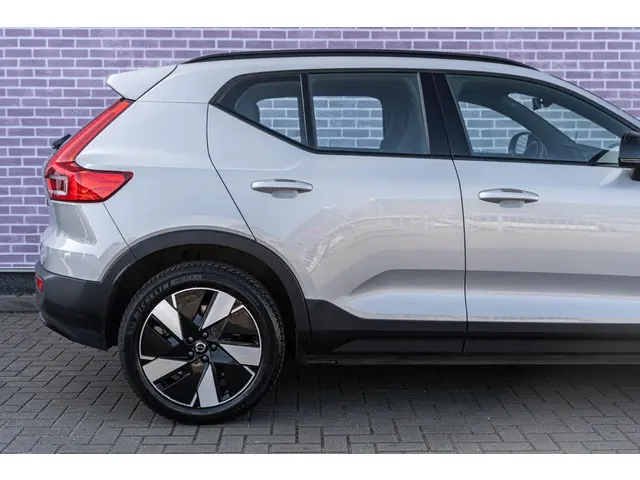 Volvo XC40 Extended Range Plus 2023 Elektrisch 14
