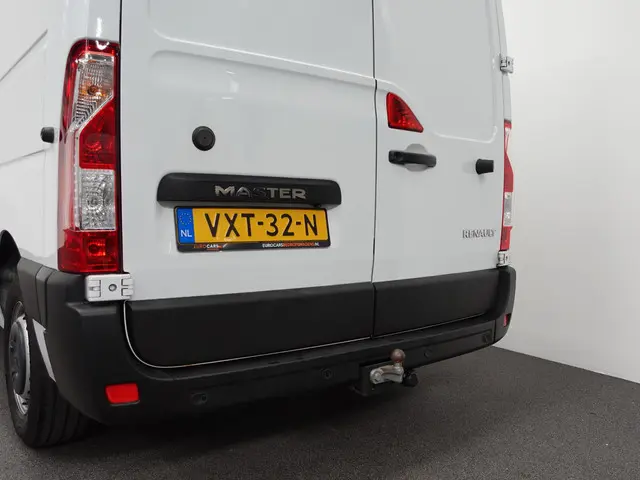 Renault Master T35 2.3 dCi 180PK L2H2 Energy 2023 Diesel 8
