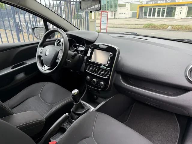 Renault Clio 0.9 TCe Limited 2017 Benzine 20