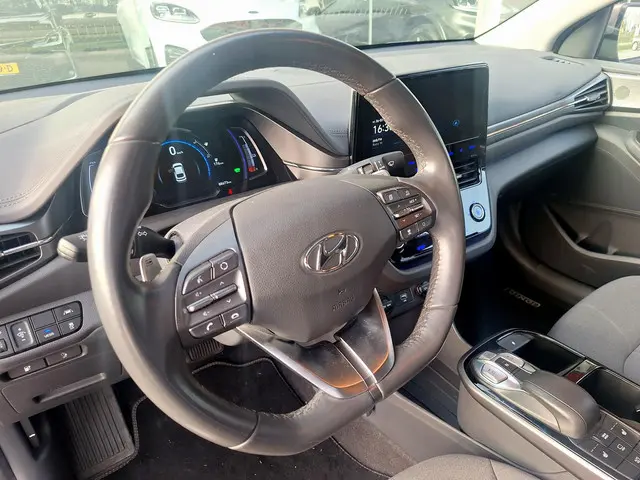 Hyundai IONIQ Comfort EV 38 kWh 2020 Elektrisch 14