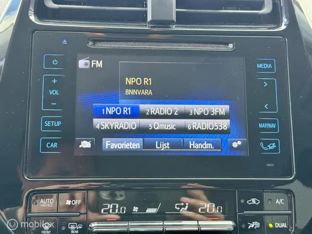 Toyota Prius 1.8 Dynamic 2017 Hybride Benzine 15