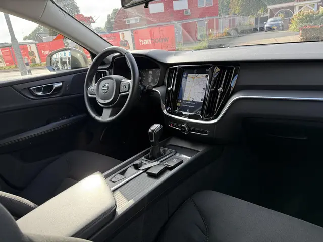 Volvo V60 2.0 D3 150 pk 2019 Diesel 10