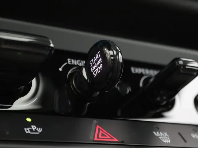 MINI 5-Deurs Cooper C 2024 Benzine 41
