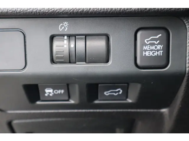 Subaru Forester 2.0 Executive 2013 Benzine 32