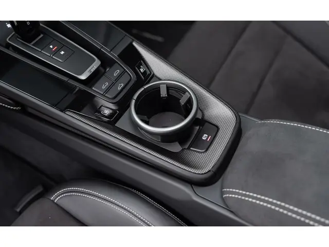 Porsche 911 3.0 Carrera GTS 2022 Benzine 23