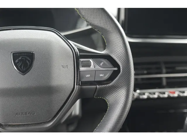 Peugeot 208 PureTech 100 GT 2024 Benzine 45
