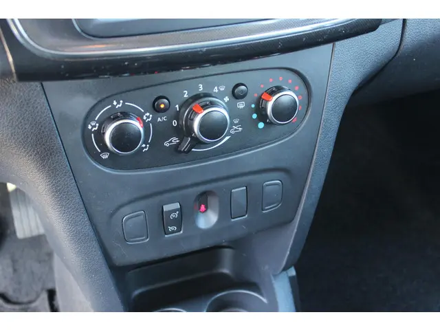 Dacia Sandero 0.9 TCe Bi-Fuel Laureate, Airco! 2018 LPG/Gas 6