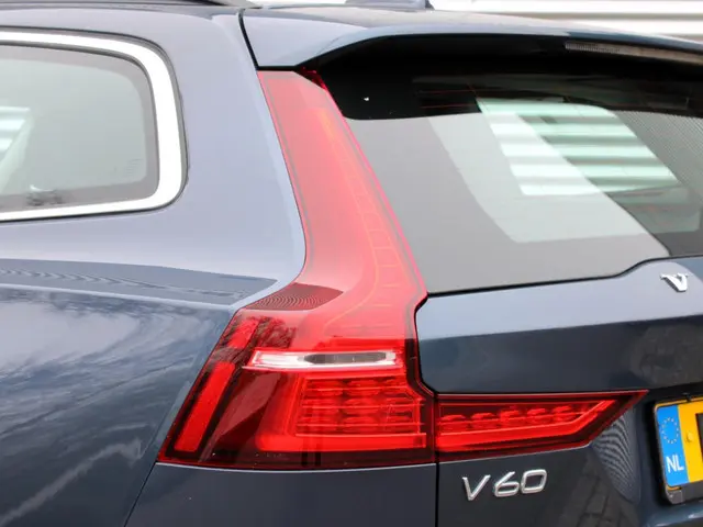 Volvo V60 2.0 B3 Momentum Business 2022 Benzine 7