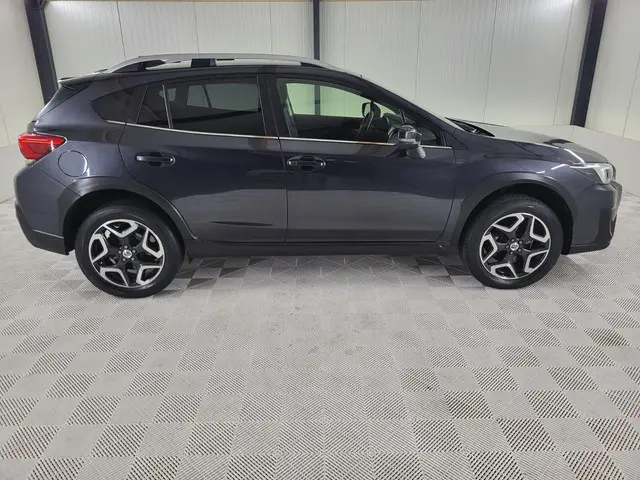 Subaru XV 2.0i Premium, Trekhaak, Camera 2018 Benzine 3