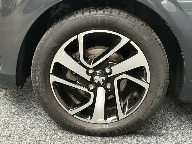 Peugeot 108 1.0 e-VTi Allure 2018 Benzine 25